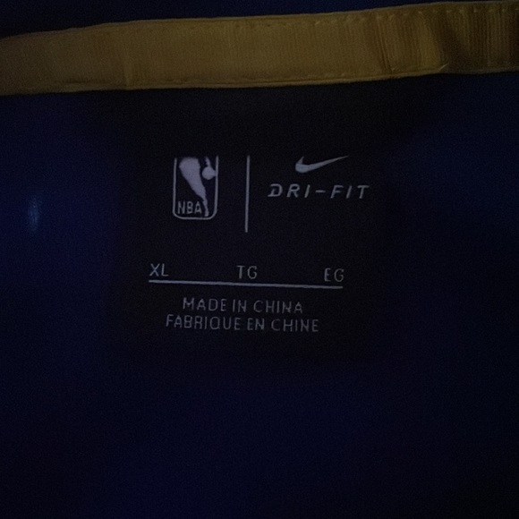 XL warriors basketball warmup hoodie from warriors team store. Nike dri-fit. - Picture 2 of 2